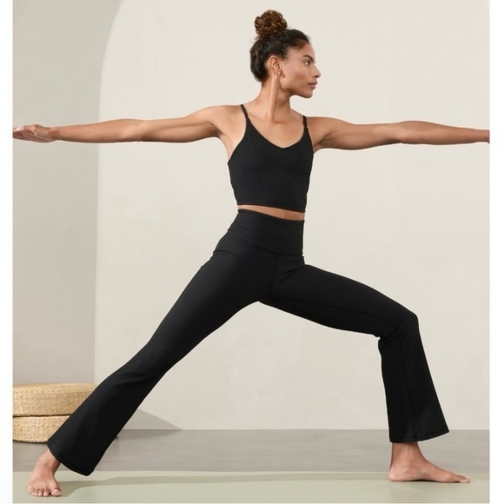 Athleta Salutation Stash Flare Pant Ribbedโ Leggings Women's Black Size XS